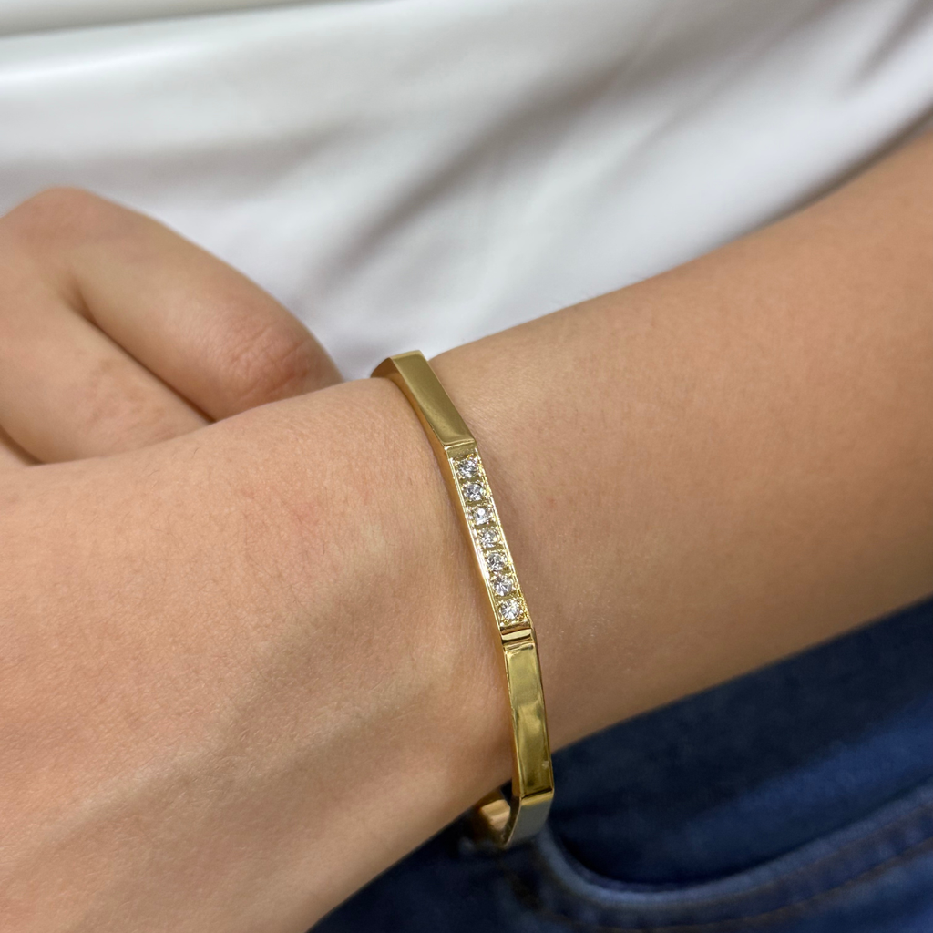 Elara Crystal Edge Bangle