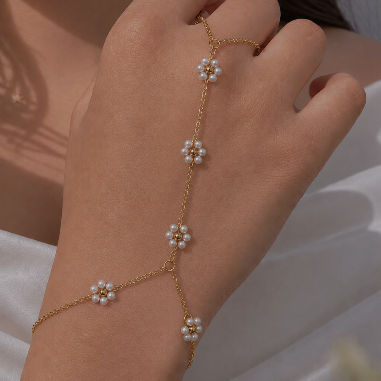 Pearl Bloom Hand Chain