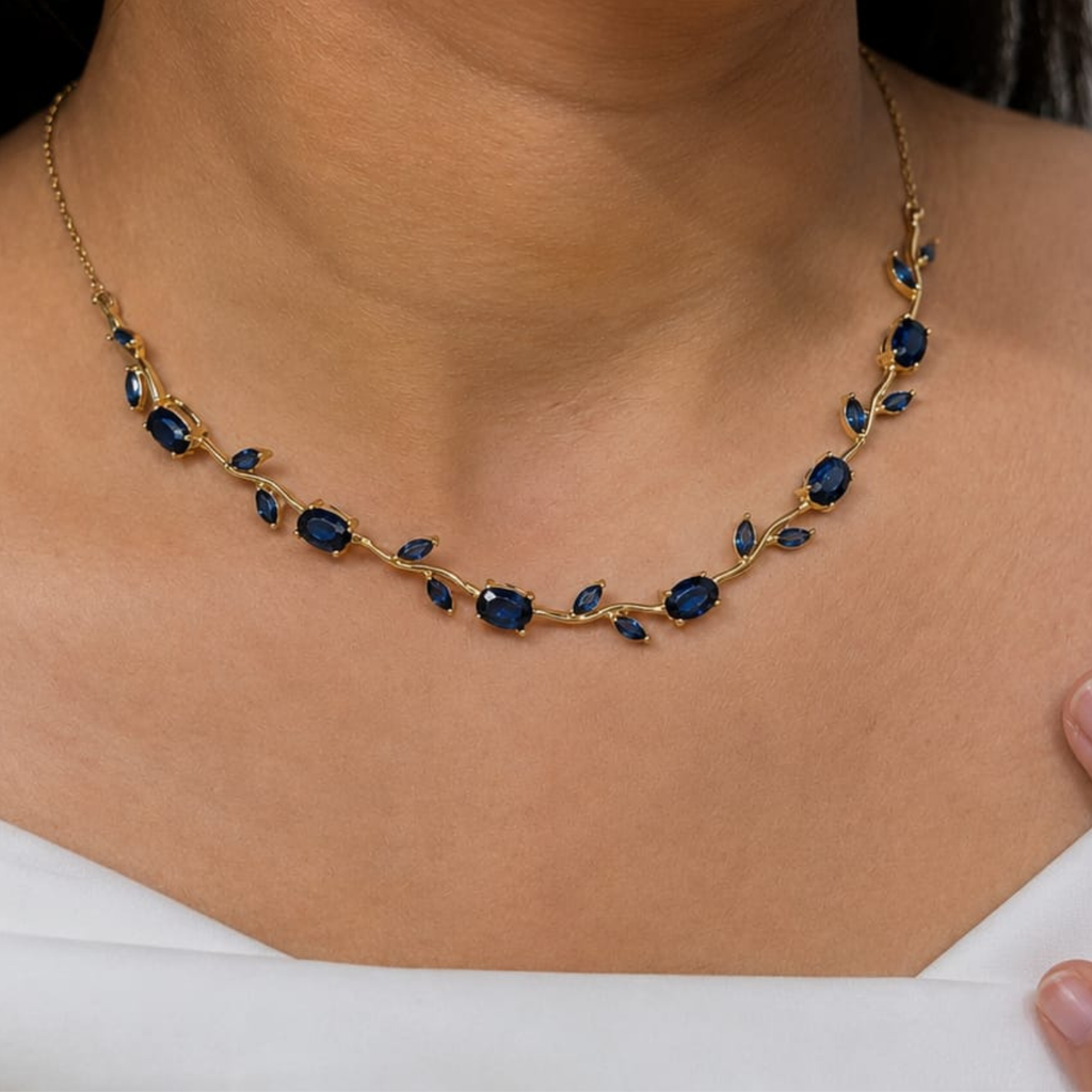 Noire Tulip Crystal Necklace